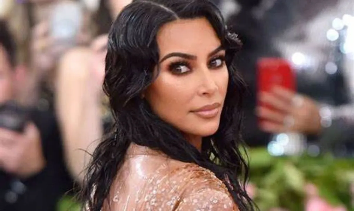  Kim Kardashian Photograph:(X) 