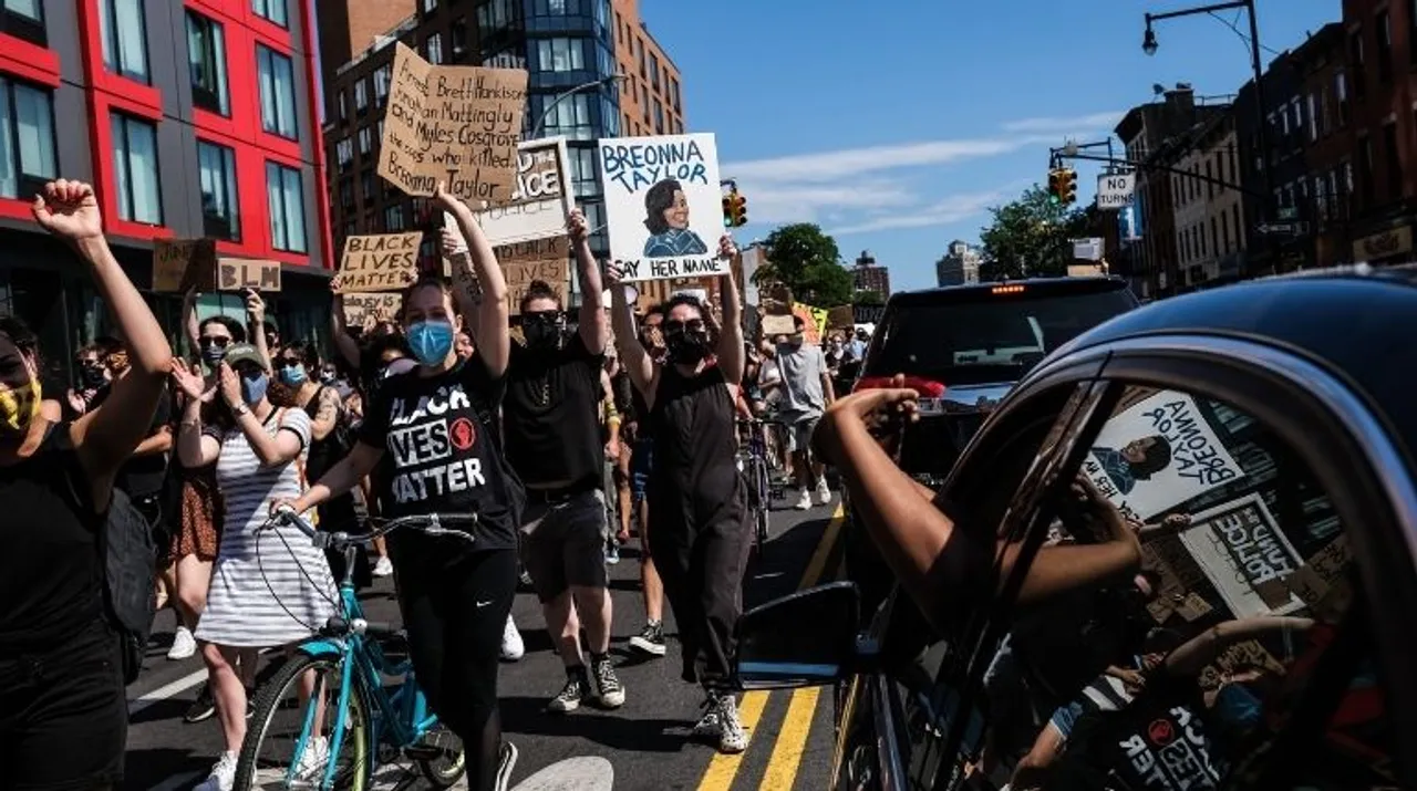  Black Lives Matter Photograph:(The New York Times) 