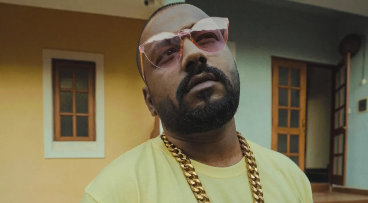  Indian rapper D'Evil worked with farhan Akhtar on 'Toofaan' and Zoya Akhtar on 'Gully Boy'. Both his collabs are considered massive hits, as per music charts Photograph:(Instagram) 