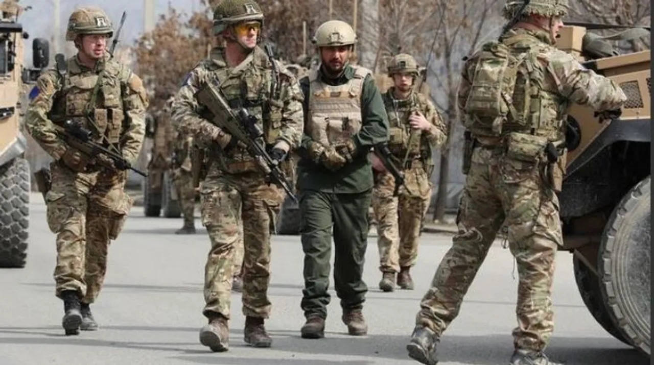  British soldiers in Kabul Photograph:(Reuters) 