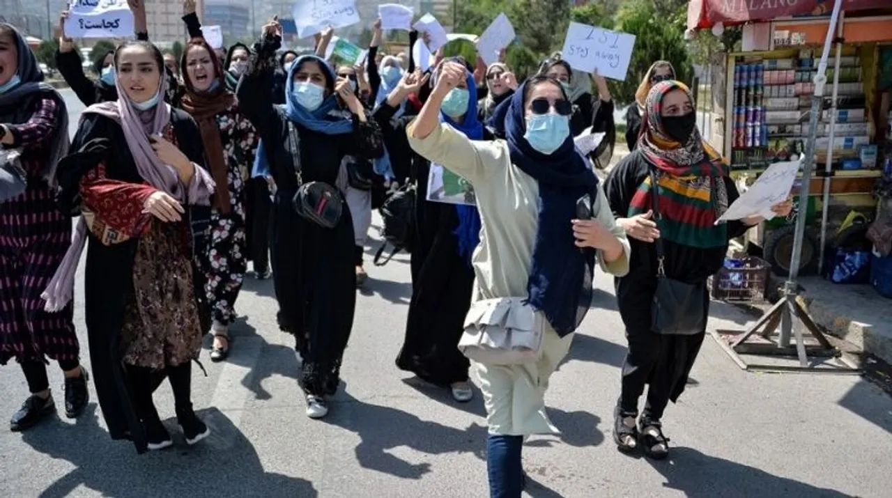  Afghan women shout slogans during an anti-Pakistan protest rally, near the Pakistan embassy in Kabul  Photograph:(AFP) 