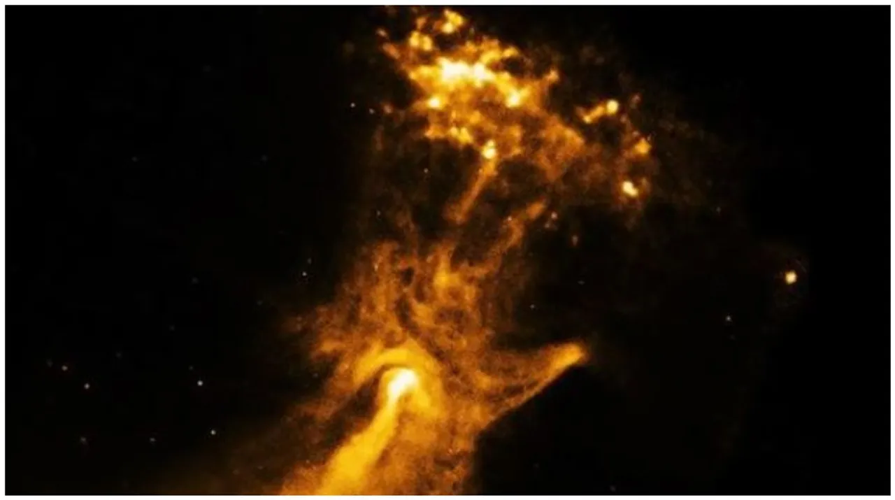  NASA Hand of God Photograph:(Instagram) 