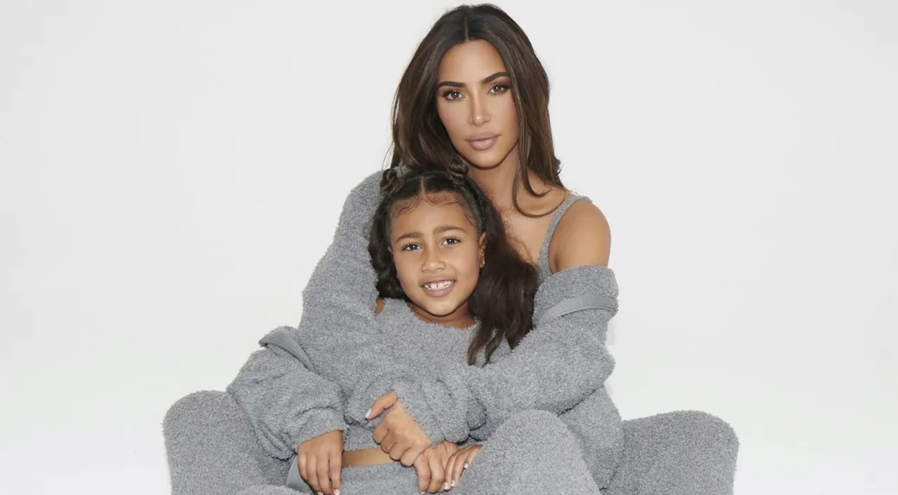  Kim Kardashian with daughter North West Photograph:(X) 