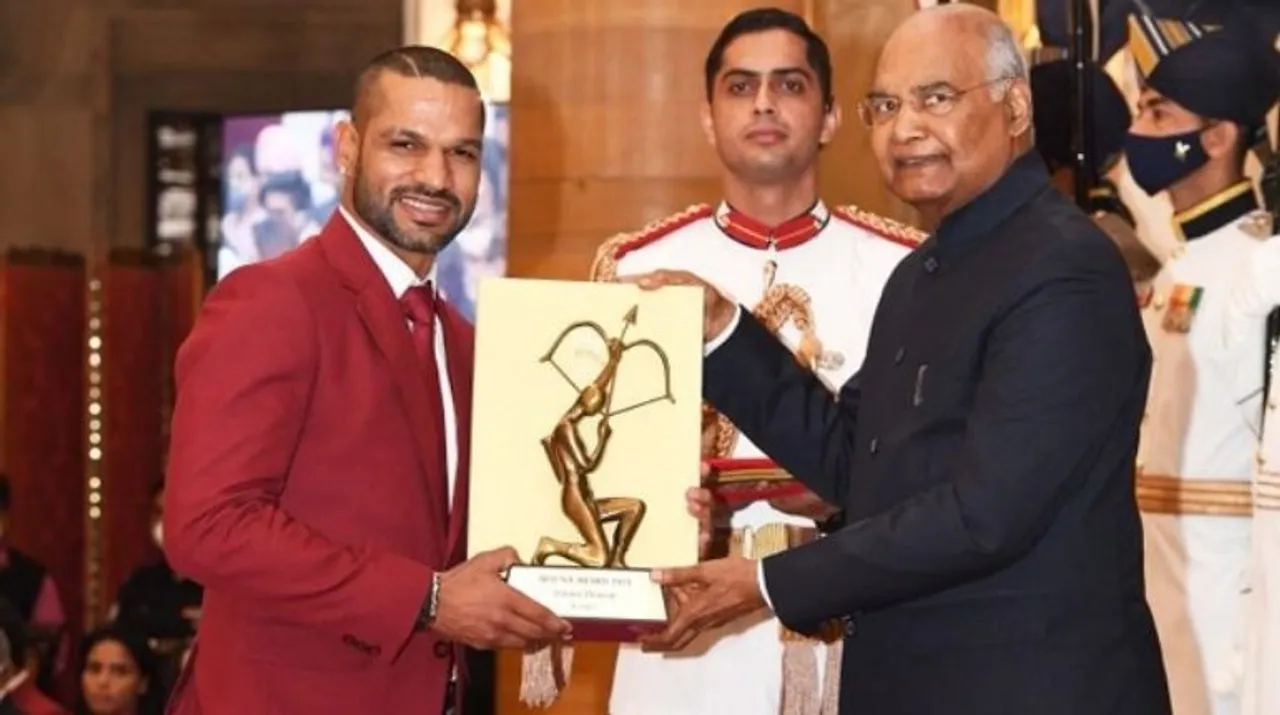  Shikhar Dhawan (Image credit: Twitter/@rashtrapatibhvn) Photograph:(X) 
