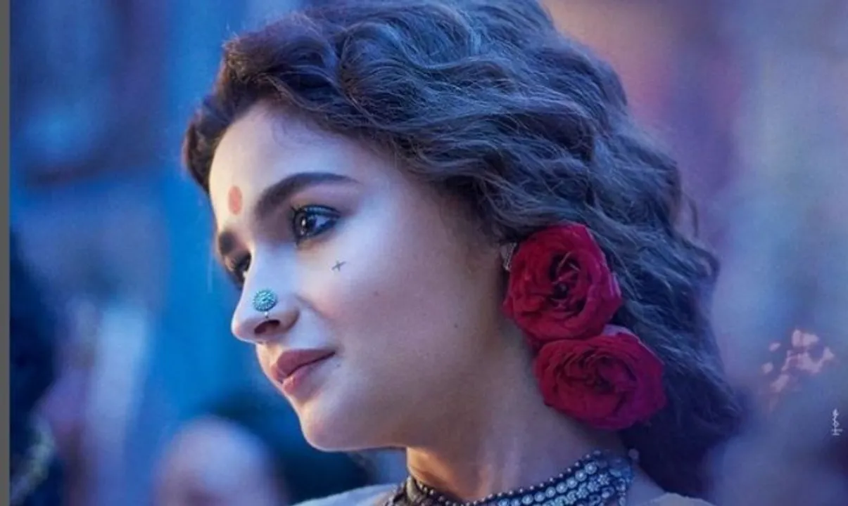  Alia Bhatt as GangubaiÂ  Photograph:(X) 