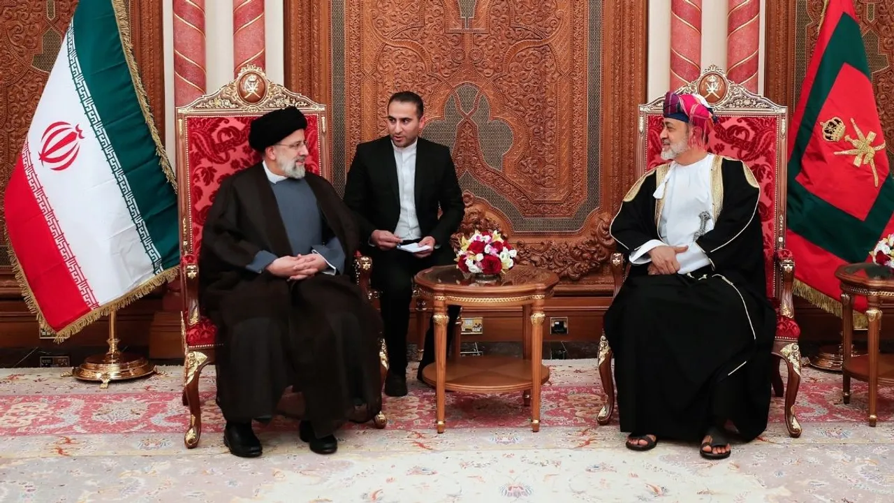  Sultan Haitham bin Tareq, Iran's President Ebrahim Raisi Photograph:(AFP) 