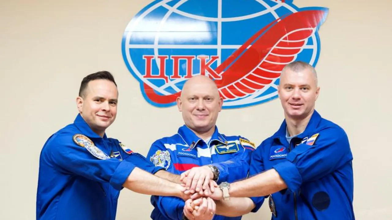  Russian cosmonauts Photograph:(Reuters) 