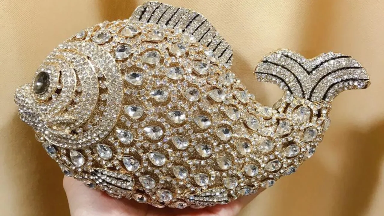 Unusual clutch bags 2025