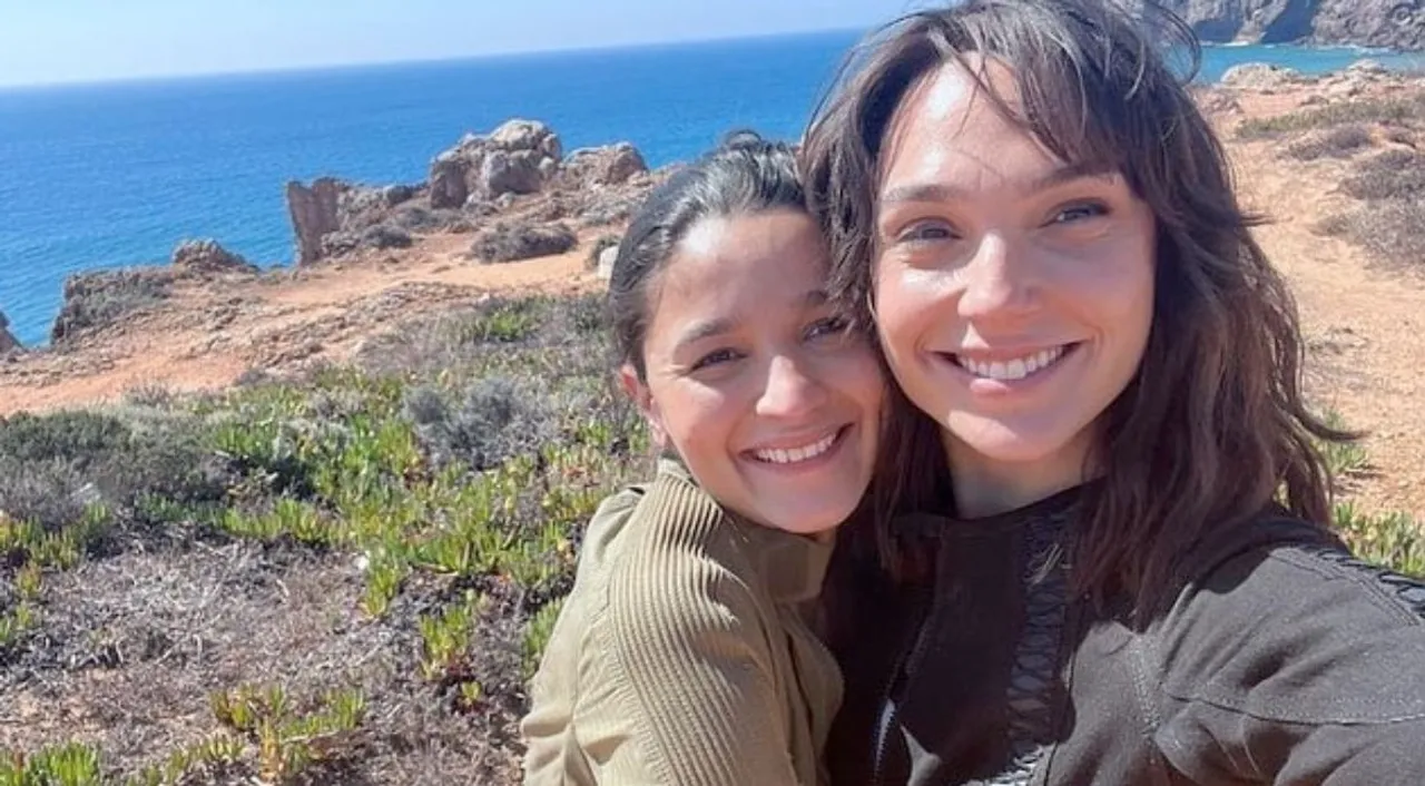  Alia Bhatt and Gal Gadot while shooting for Netflix film Photograph:(Instagram) 