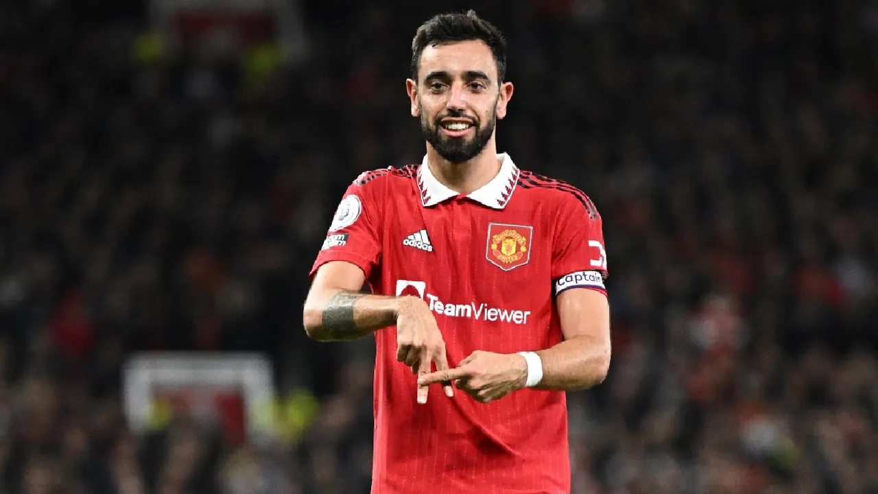  Premier League: Wayne Rooney takes dig at Man Utd players, laments Bruno Fernandez as only QUALITY player Photograph:(AFP) 