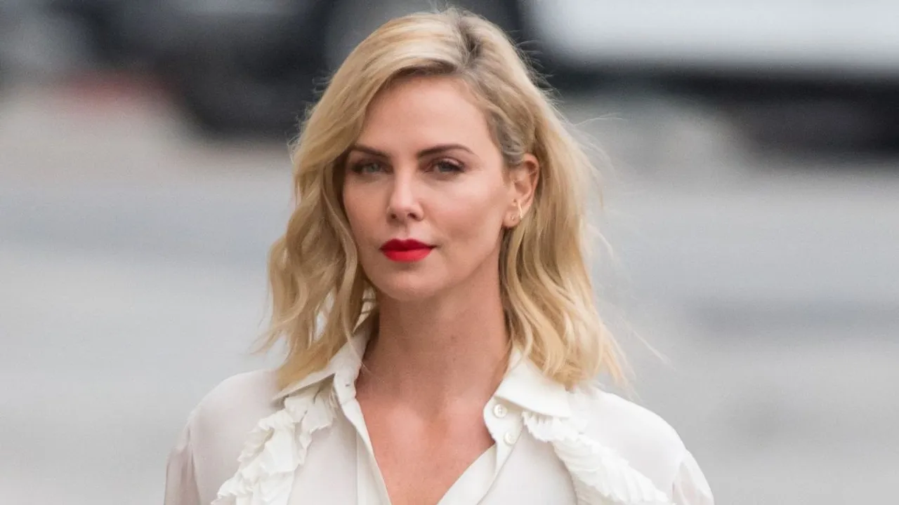  Charlize Theron Photograph:(Instagram) 