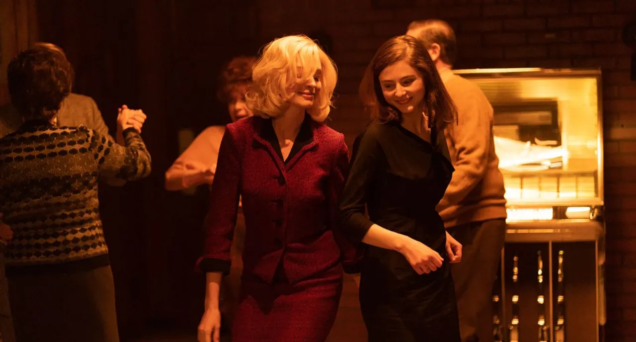  Still from Anne Hathaway starrer 'Eileen' Photograph:(X) 