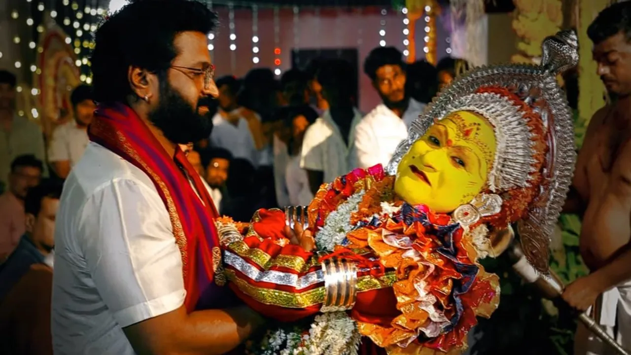  Rishab Shetty shares video of Bhoota Kola festival. Photograph:(Instagram) 