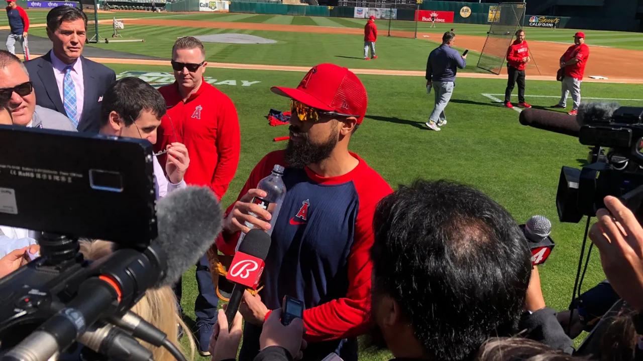  Anthony Rendon got involved in an altercation with a fan during Opening Day. (Source: @ByJasonB) Photograph:(X) 