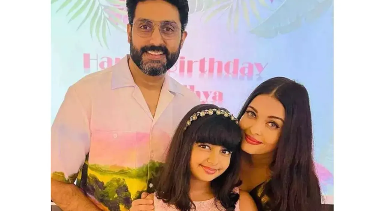  Aaradhya with parents Abhishek Bachchan and Aishwarya Rai Bachchan Photograph:(Instagram) 