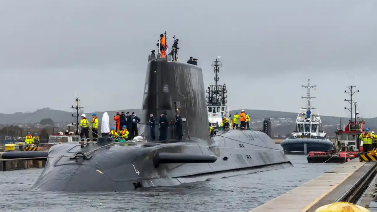  HMS Anson  Photograph:(X) 