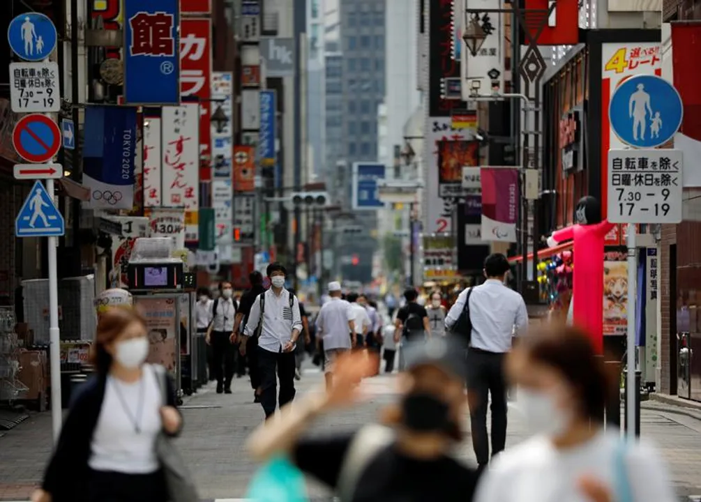  Strong tremors felt in Tokyo Photograph:(Reuters) 