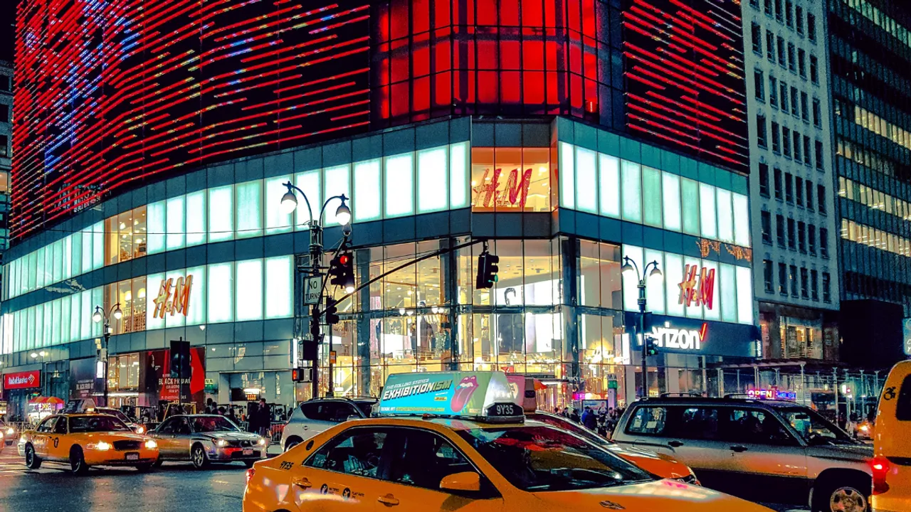  H&M at Times Square, New York Photograph:(Others) 