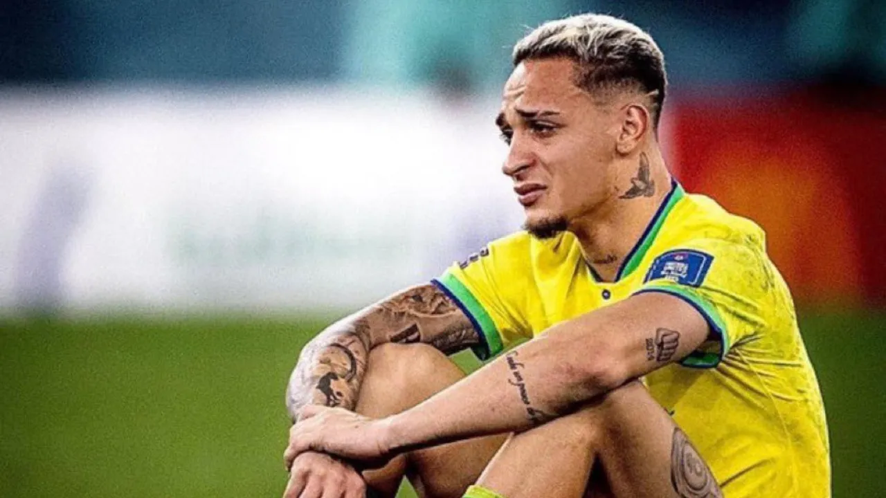  Brazil's Antony (Source: @UTDKobi) Photograph:(X) 