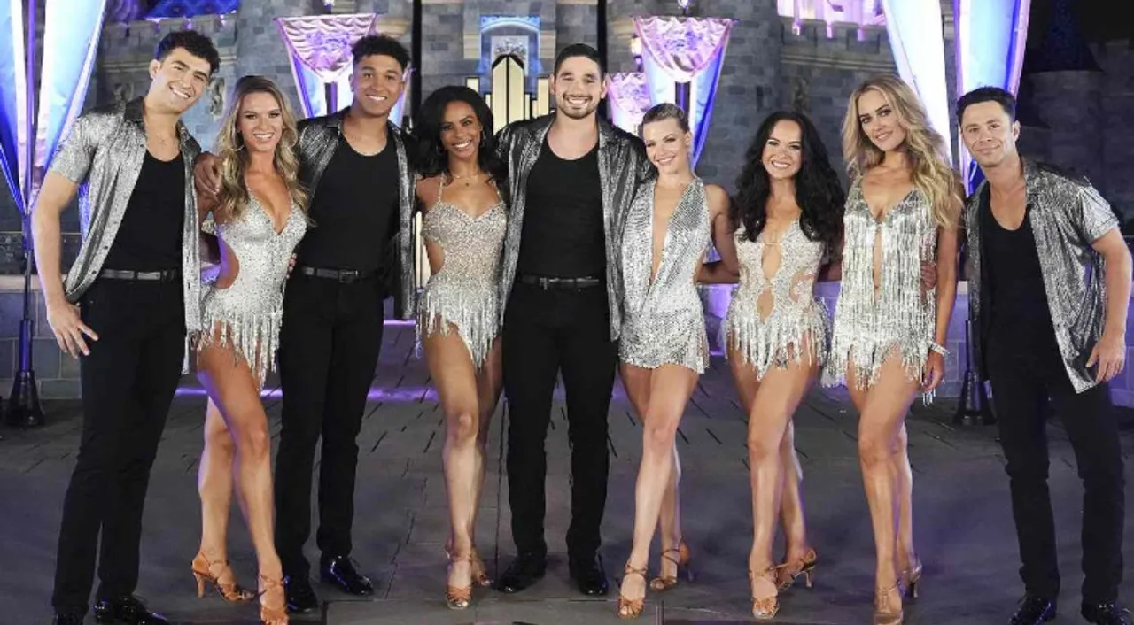  Dancing With The Stars Photograph:(X) 