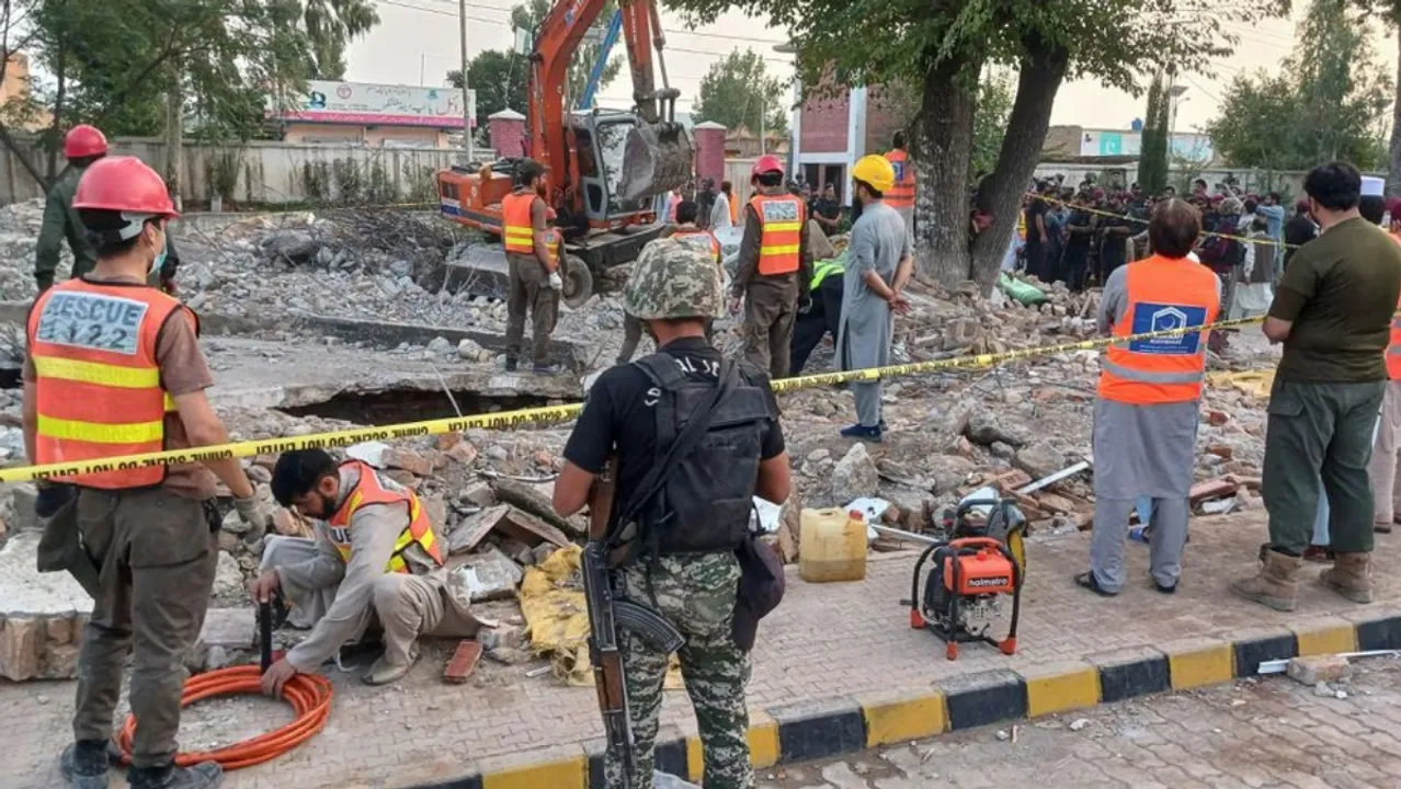  Suicide blast in Pakistan  Photograph:(Reuters) 