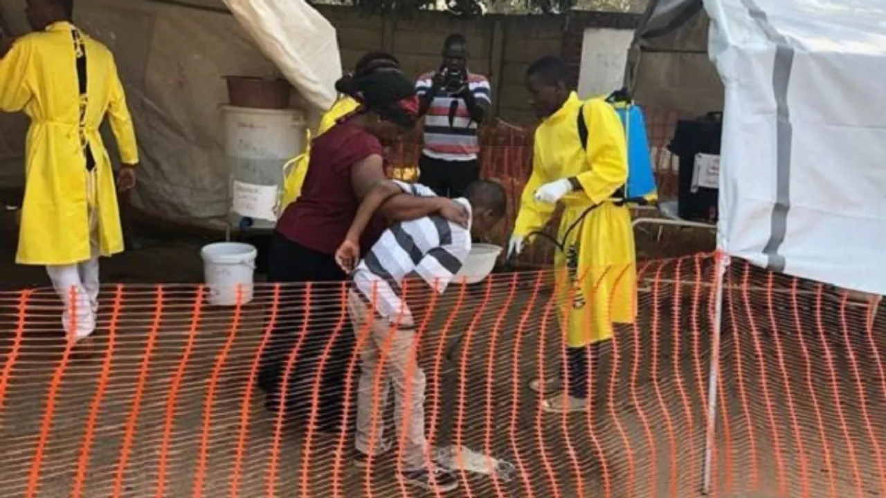  Cholera outbreak in Zimbabwe Photograph:(X) 
