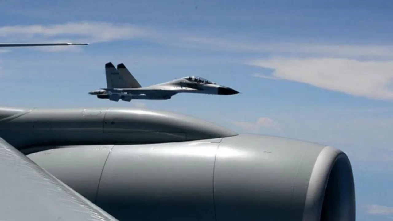  Chinese aircraft Photograph:(X) 