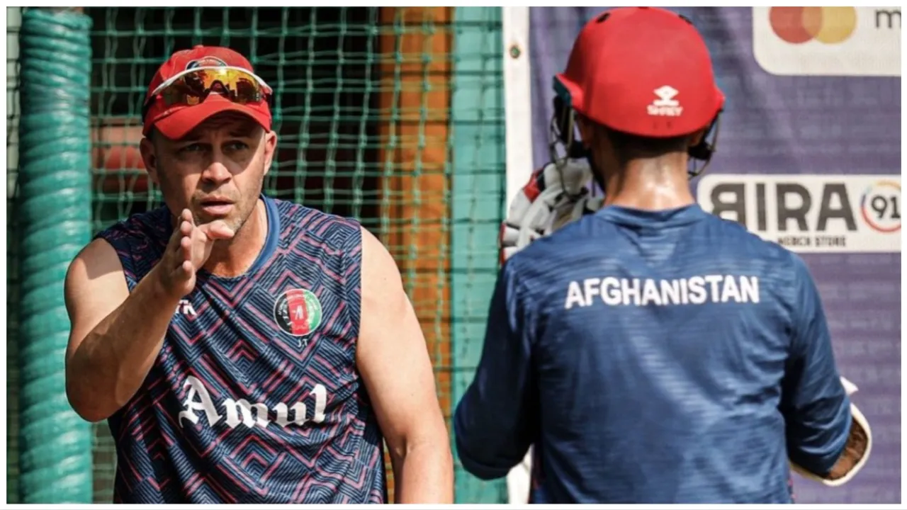 Afghan coach Jonathan Trott 