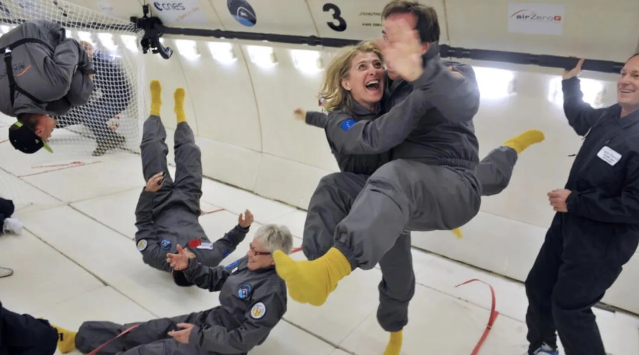  Civilians enjoy zero-gravity on an Airbus A330 Photograph:(AFP) 