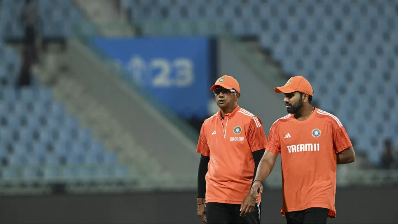  Rohit credits Dravid for superb CWC run, wishes to lift trophy for 'The Wall' Photograph:(AFP) 