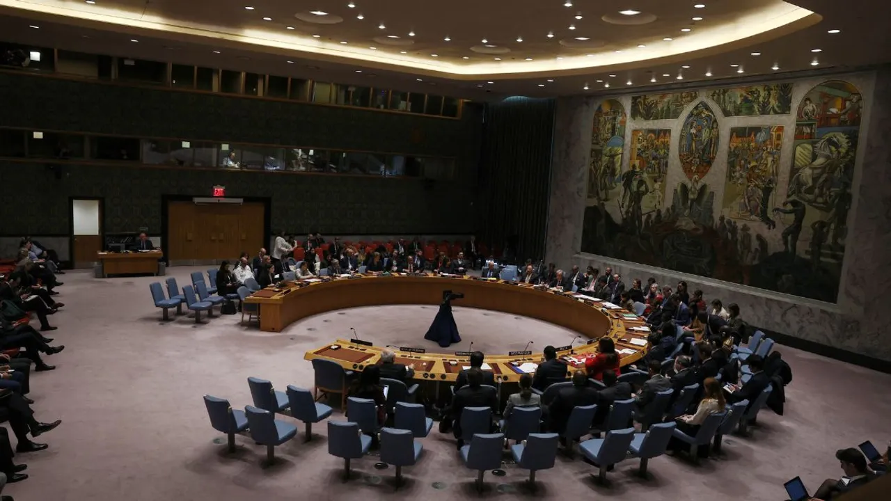  US vetoes UN Security Council resolution demanding immediate humanitarian ceasefire in Gaza Photograph:(Reuters) 