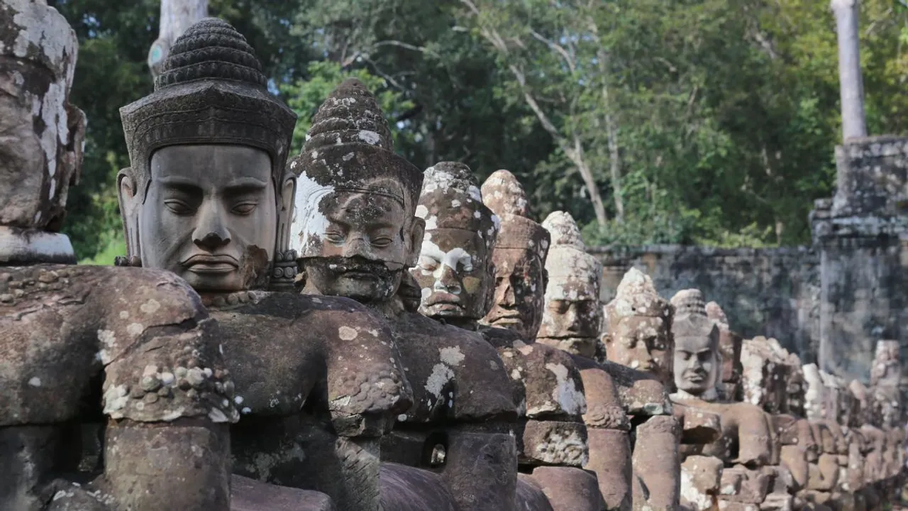  Representative image - Cambodia's temples, holding sacred stone, bronze, and gold artefacts, were easy targets for unscrupulous antiquities collectors.  Photograph:(Others) 