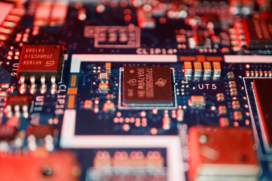  Semiconductor chips are seen on a circuit board of a computer in this illustration/Representative Photograph:(Reuters) 