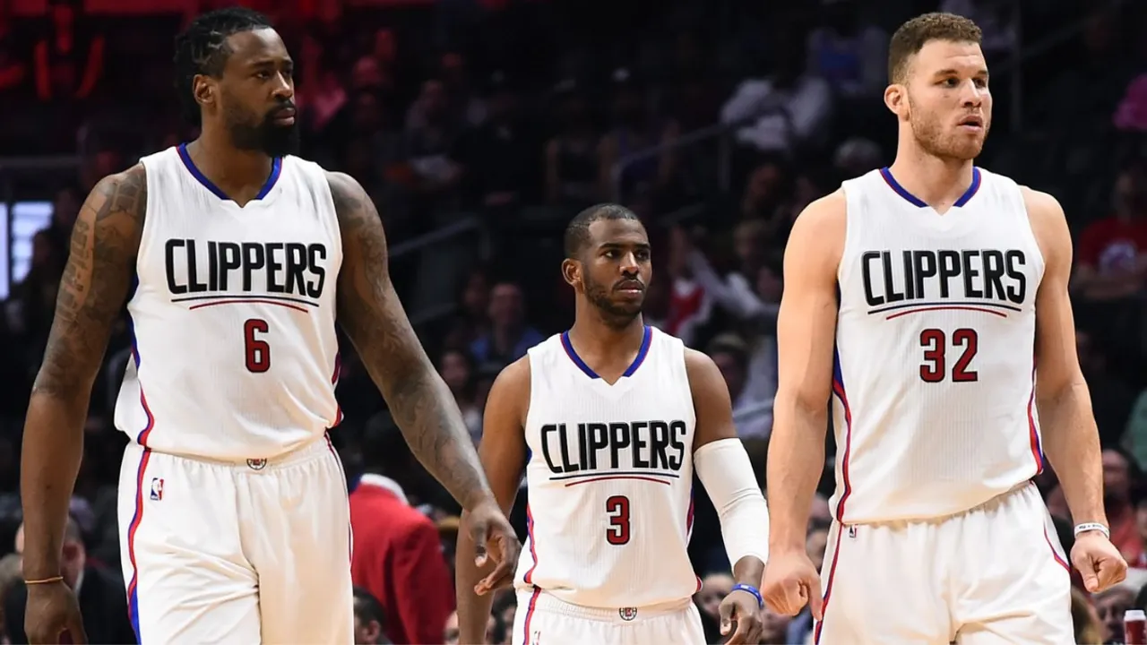  Basketball: Los Angeles Clippers down Lakers in 'Battle of LA', Nuggets sink Pacers Photograph:(X) 