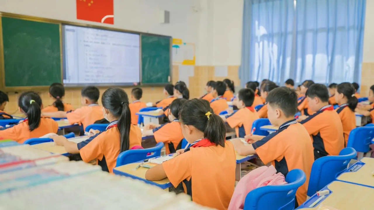  Despite efforts by the government to encourage more births, such as relaxing its stringent one-child birth policy and offering financial incentives, many women are still reluctant to have children. Photograph:(Others) 