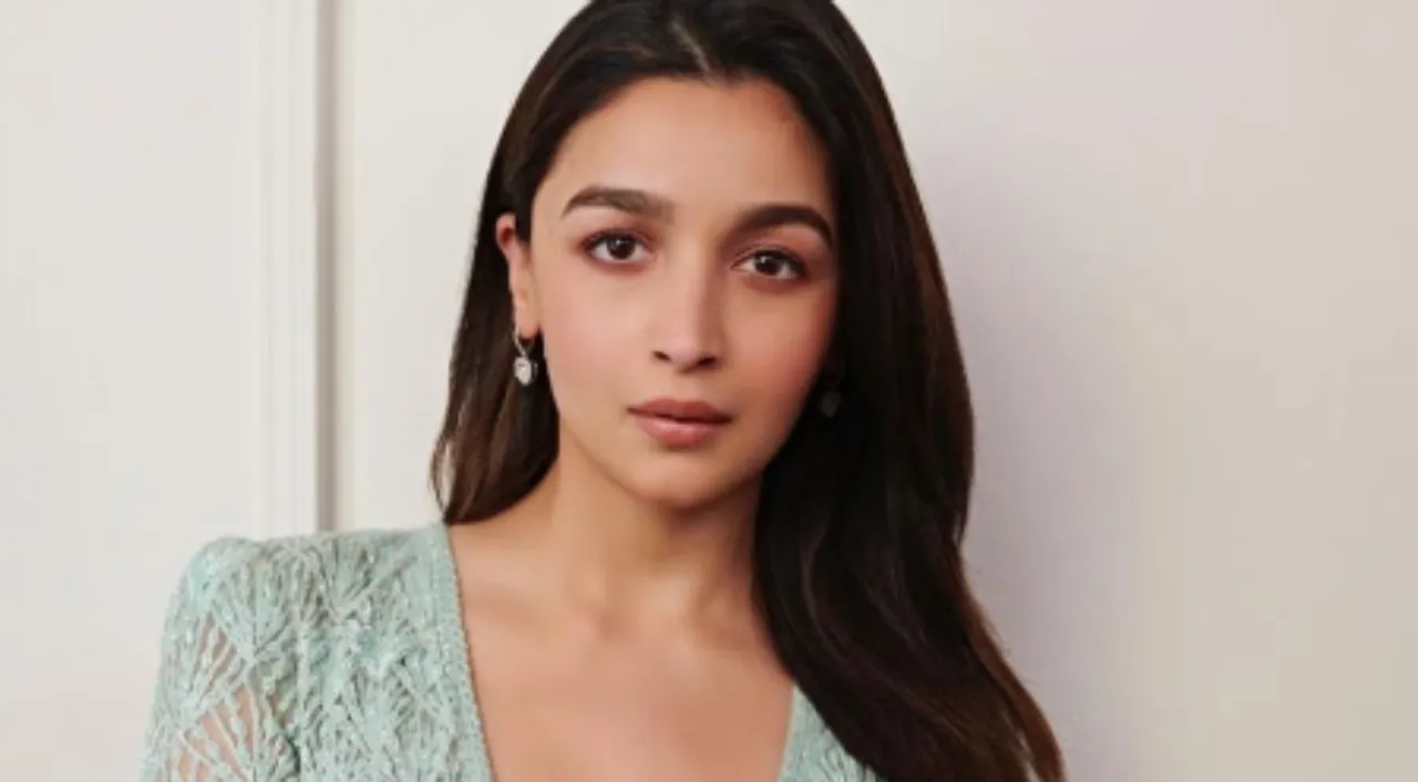  Alia Bhatt Photograph:(X) 