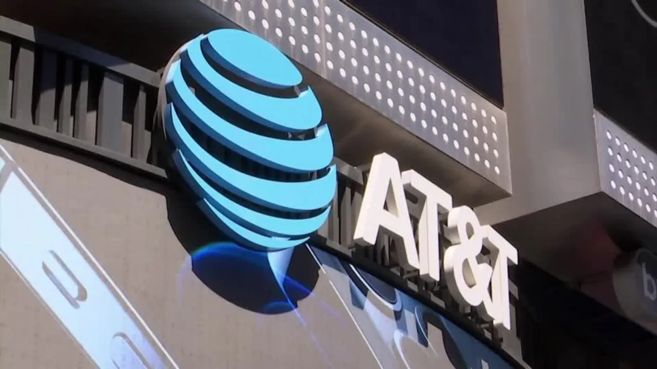  AT&T Photograph:(Reuters) 