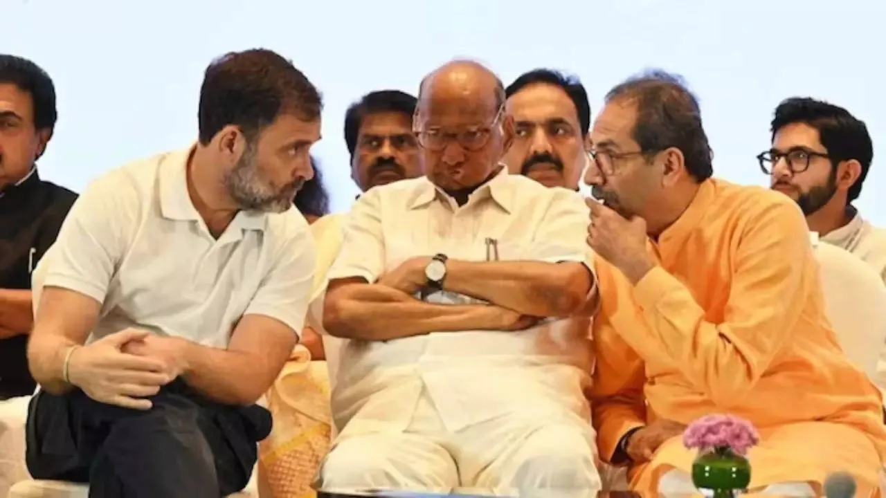  Opposition INDIA bloc leaders during a meeting in Maharashtra state Photograph:(Agencies) 