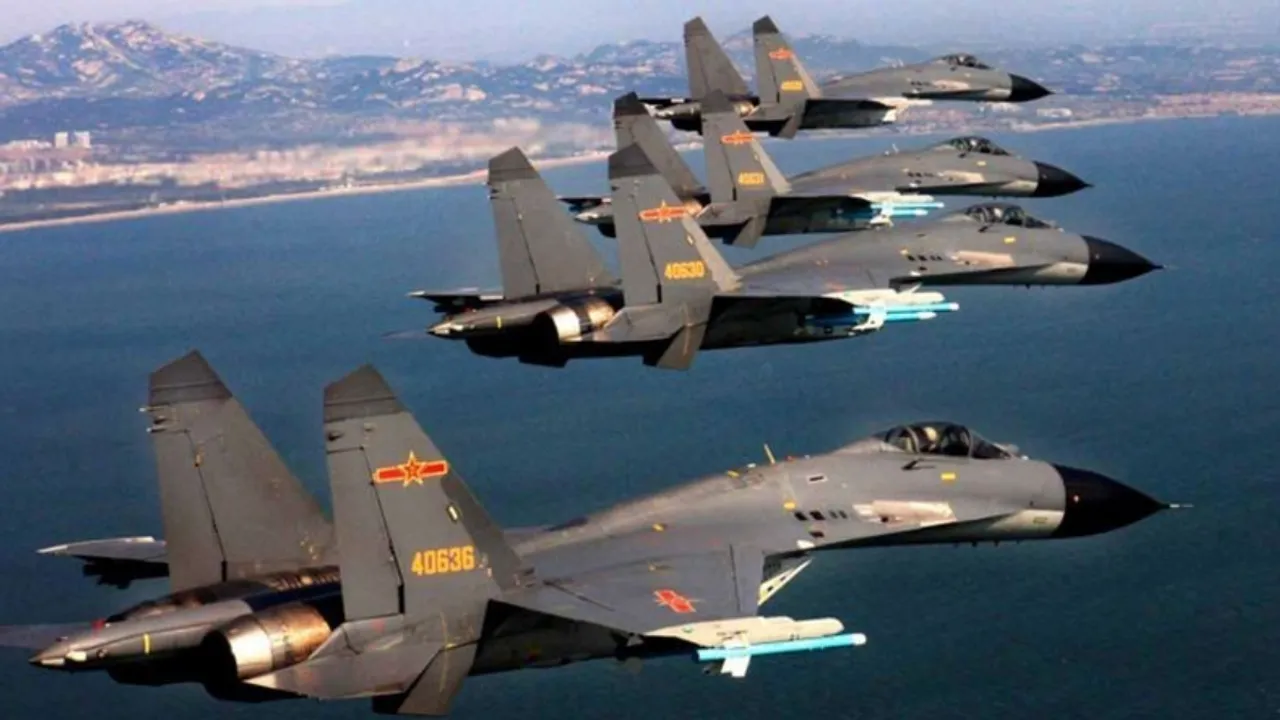  China warplanes over Taiwan Photograph:(X) 