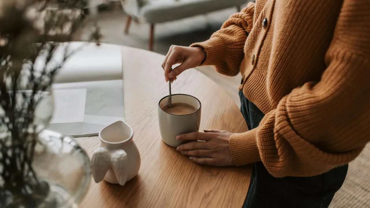  While milk tea is widely consumed in Indian households, ICMR recommends that both tea and coffee are best had without milk. Photograph:(Others) 