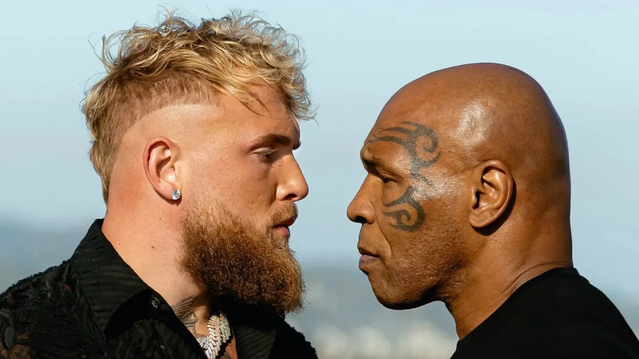  Mike Tyson-Jake Paul fight postponed following health scare: organisers Photograph:(X) 