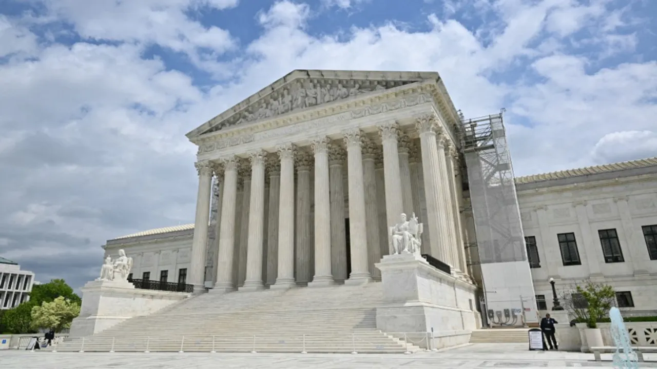  Supreme Court of the United States Photograph:(AFP) 
