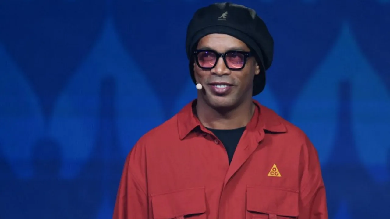  Ronaldinho has backtracked on his comments  Photograph:(AFP) 