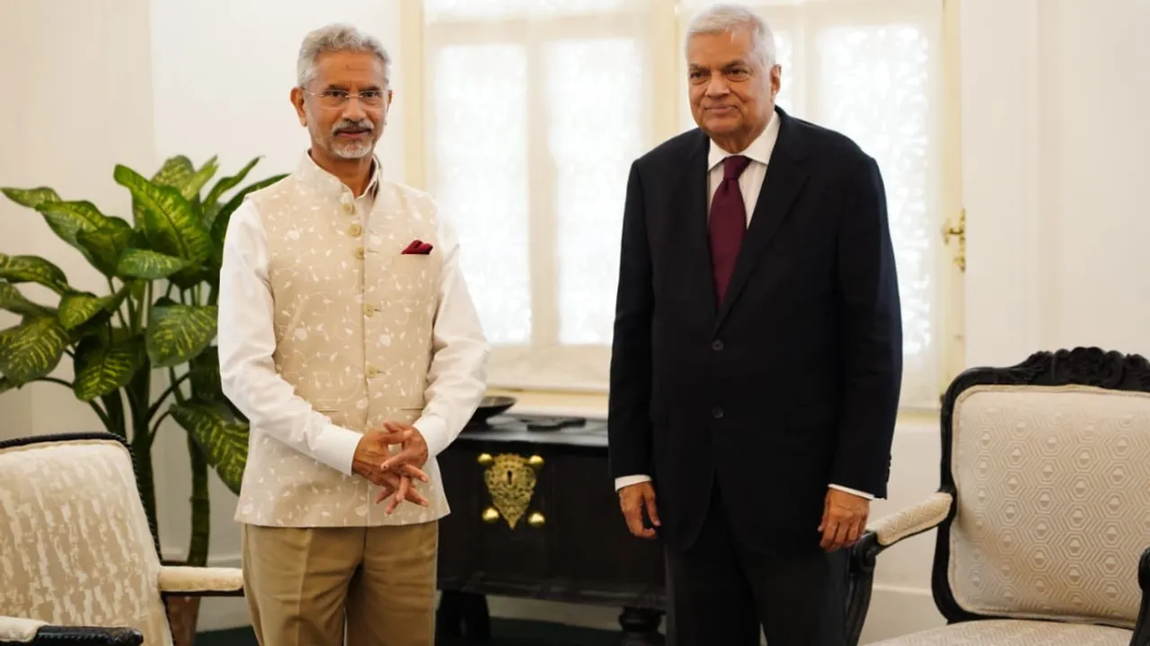  India's External Affairs Minister Dr S Jaishankar with Sri Lanka's President Ranil Wickremesinghe Photograph:(X) 