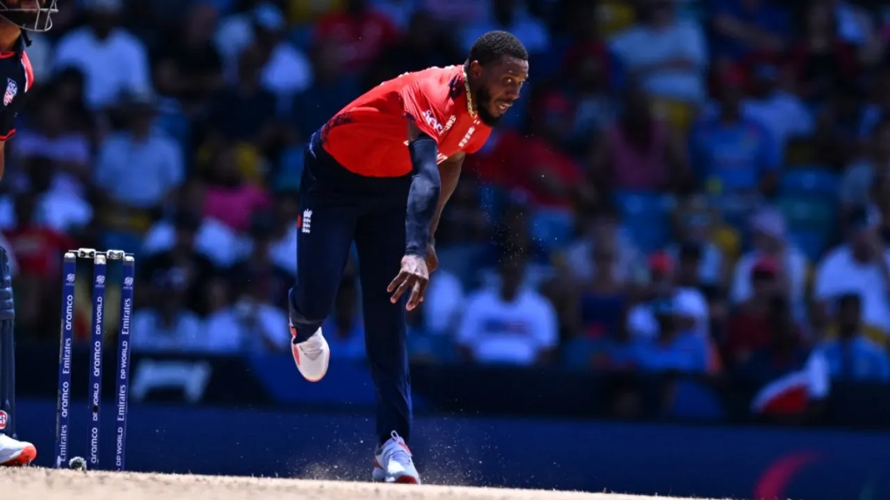  Chris Jordan bowling against USA at T20 World Cup 2024 Photograph:(AFP) 