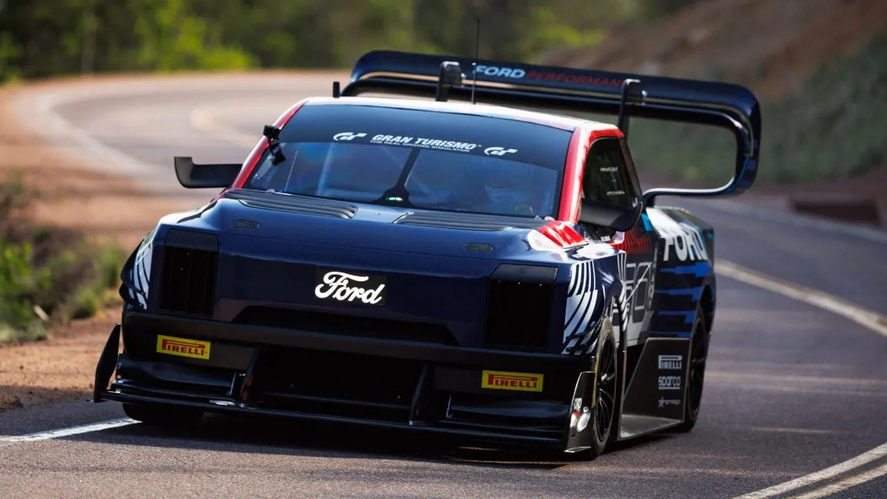  Electric vehicles shine at Pikes Peak International Hill Climb Photograph:(Others) 