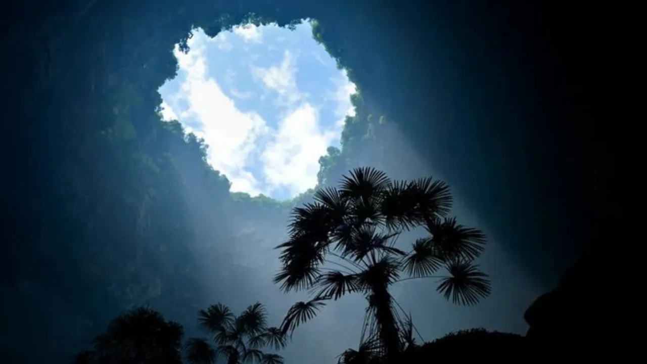  Image of one of the sinkholes in China. Photograph:(Others) 