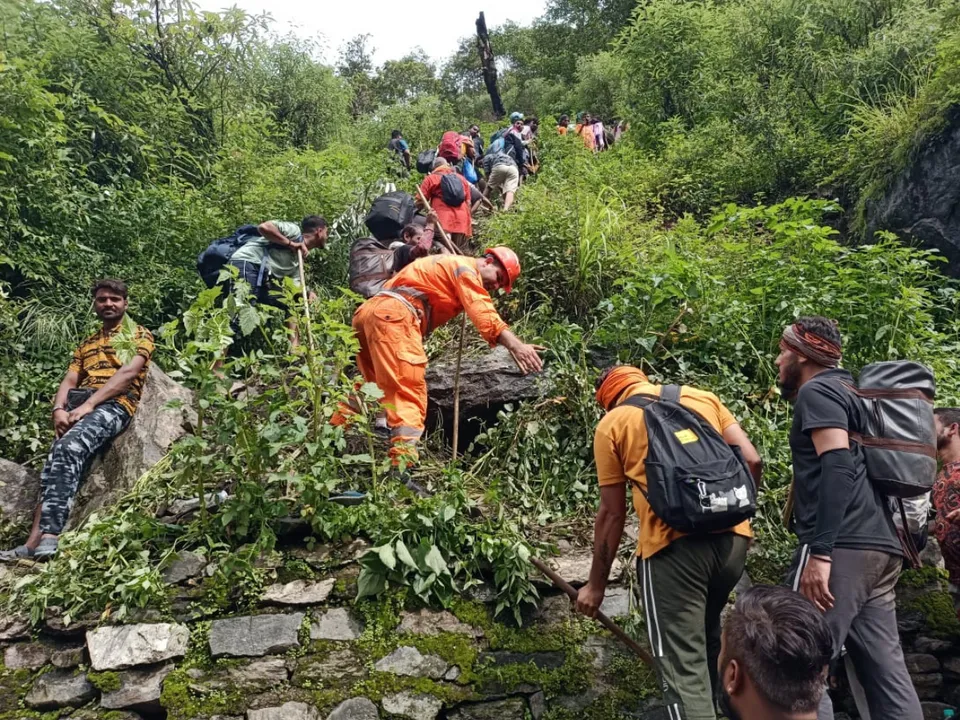  Rescue and relief operations in Uttarakhand  Photograph:(X) 