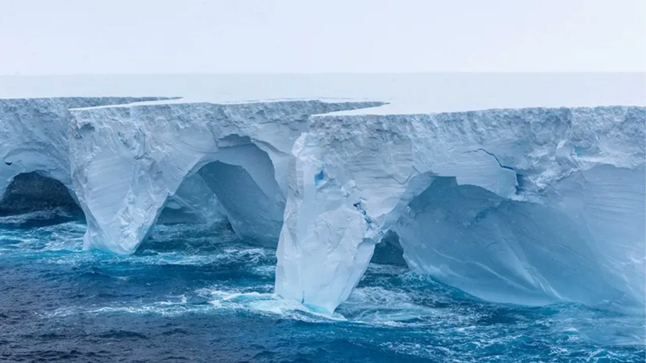  Image of world's largest iceberg A23a. Photograph:(Others) 
