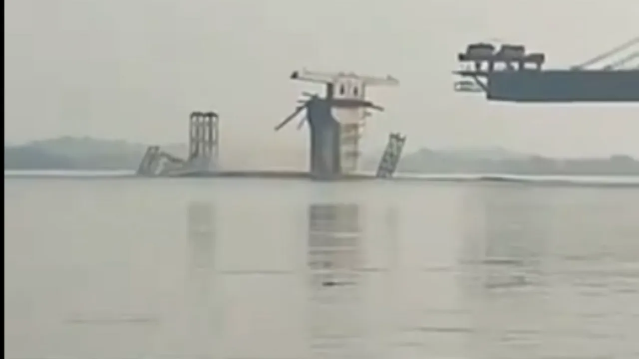  Bihar’s Sultanganj- Aguwani bridge collapsed for the third time, Check Video Photograph:(X) 